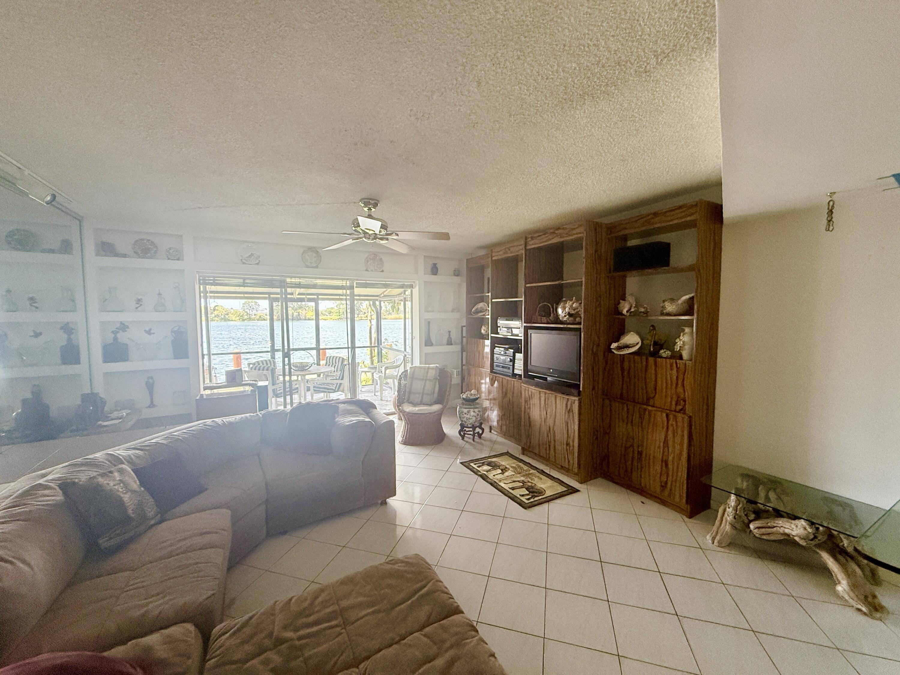 Deerfield Beach, FL 33064,1100 Crystal Lake DR 107