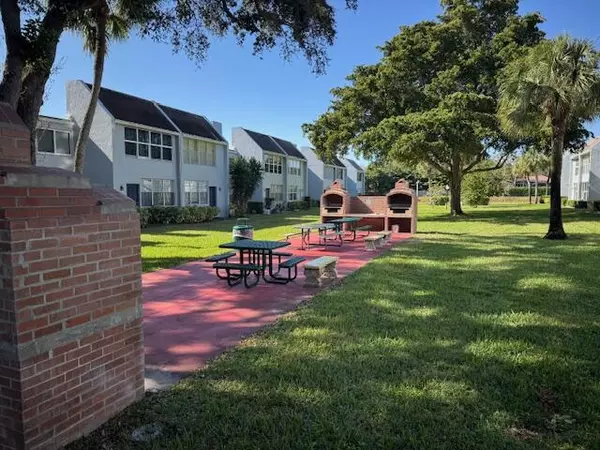 Delray Beach, FL 33445,2820 SW 22nd 2160 AVE 2160