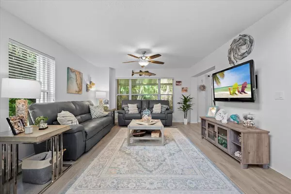Riviera Beach, FL 33418,1047 Via Jardin