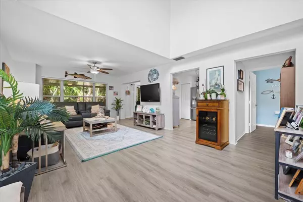 Riviera Beach, FL 33418,1047 Via Jardin
