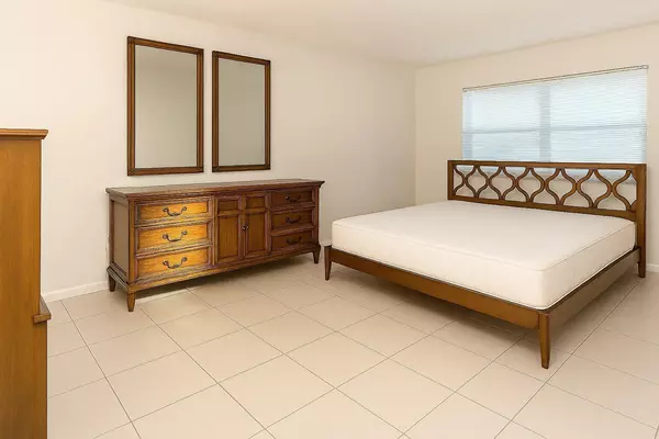 Boynton Beach, FL 33435,2515 NE 1st CT 117