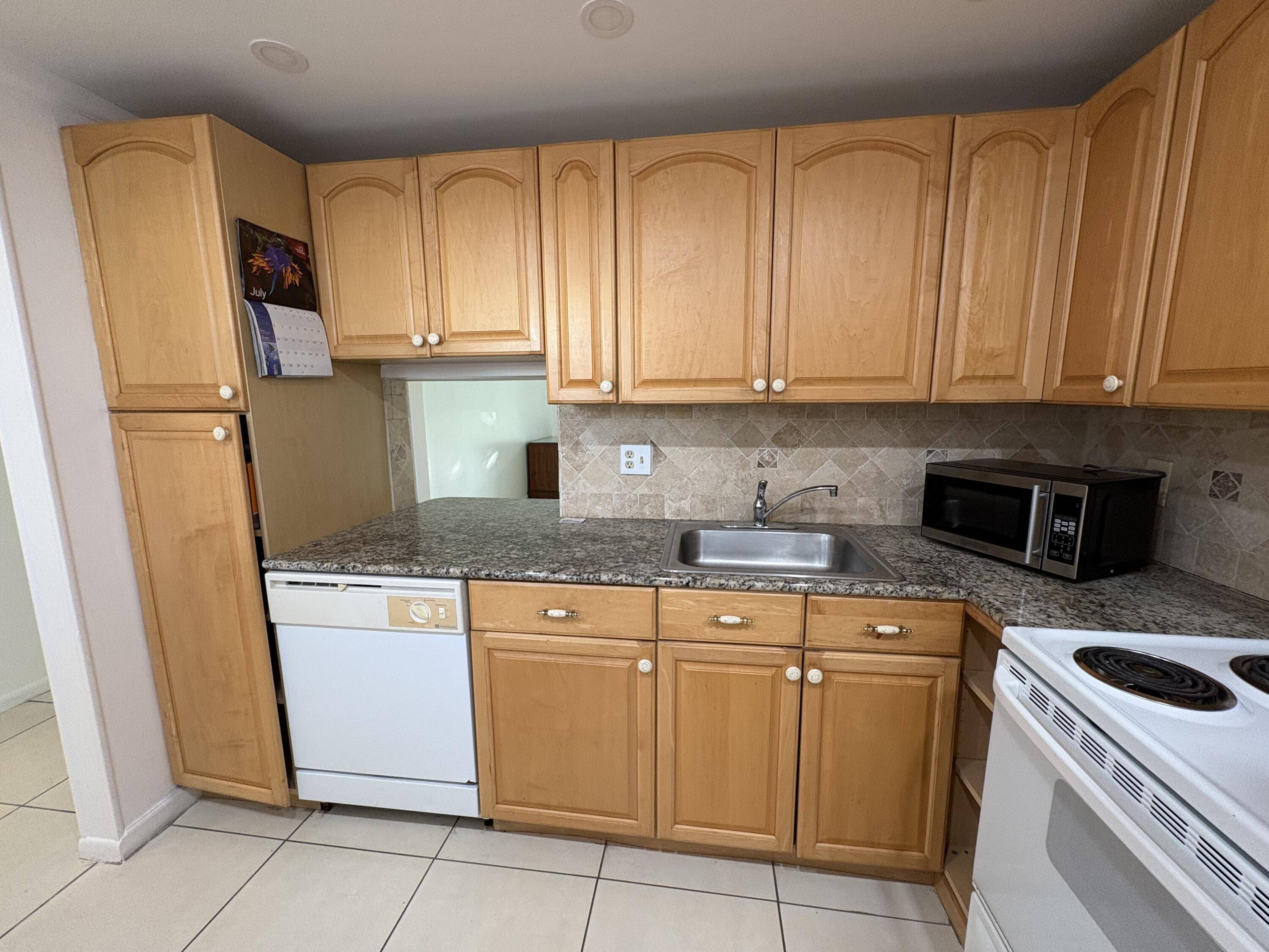 Boynton Beach, FL 33435,2515 NE 1st CT 117