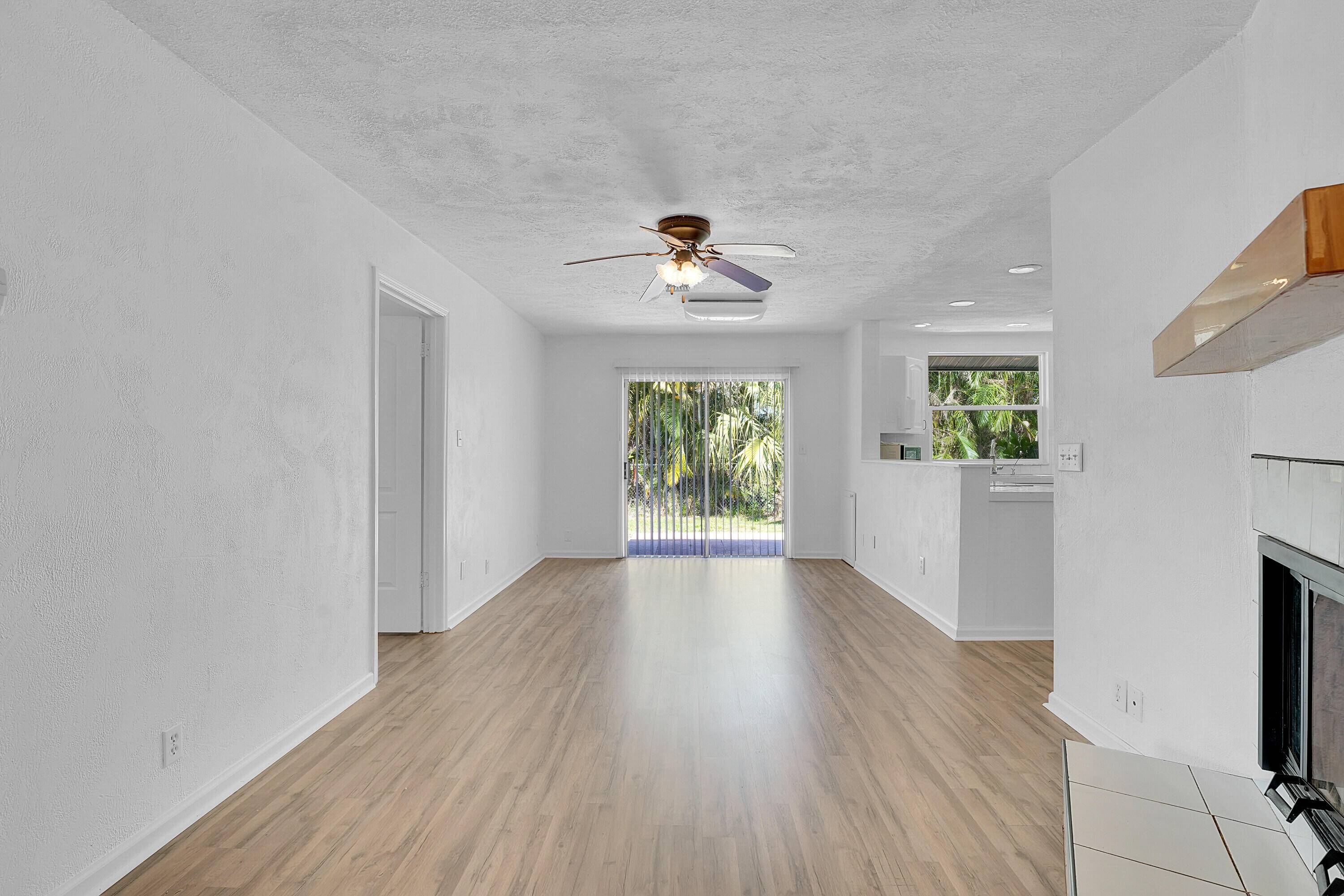 Stuart, FL 34997,5801 SE Cable DR