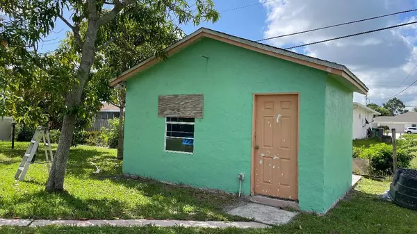 Port Saint Lucie, FL 34953,1044 SW Canary TER