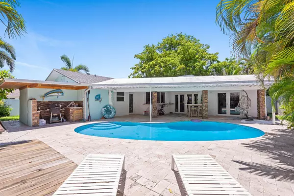 Boca Raton, FL 33486,1098 SW 2nd ST