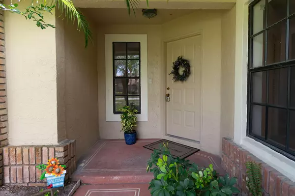 Boynton Beach, FL 33472,8057 Cassia DR