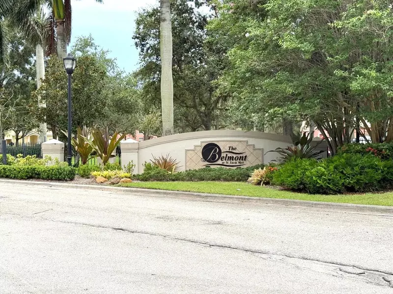 158 SW Peacock BLVD 30-101, Port Saint Lucie, FL 34986