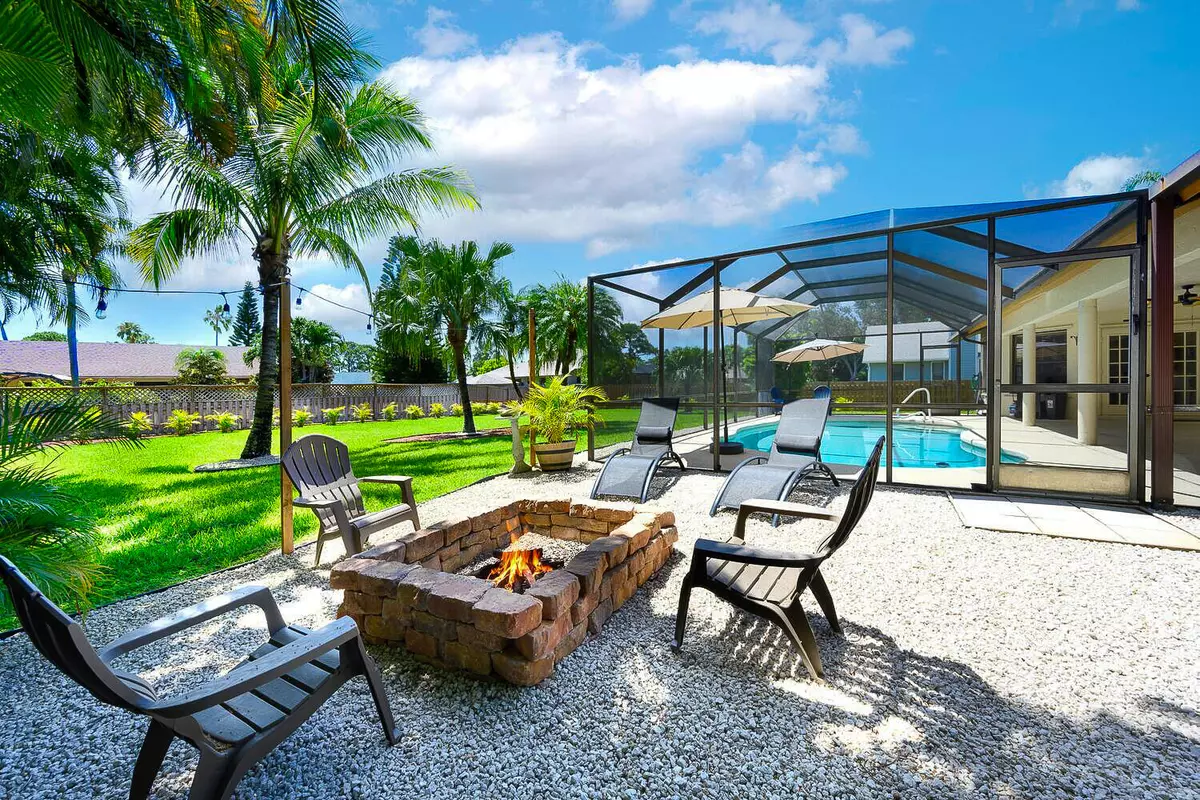 Jensen Beach, FL 34957,2282 NE Marlberry LN