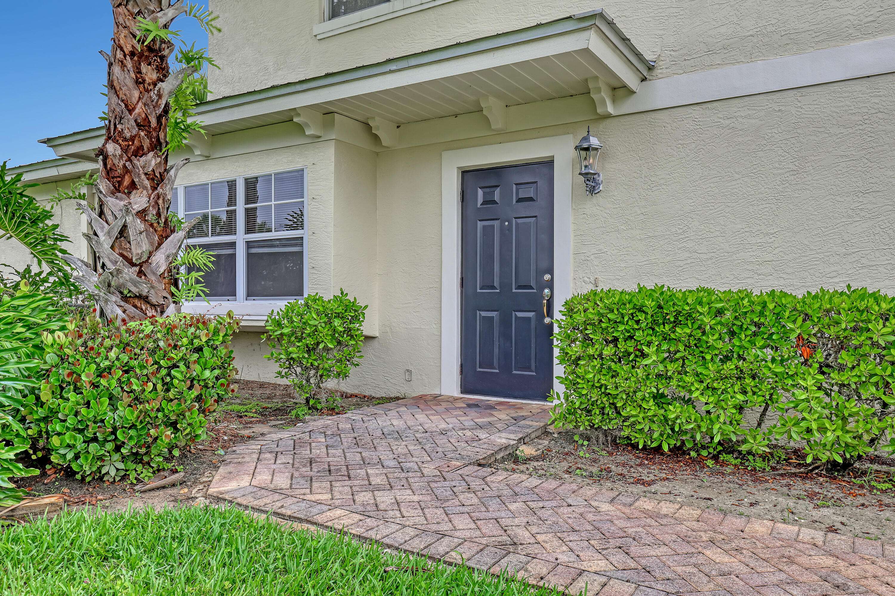 Fort Pierce, FL 34981,2548 Creekside DR