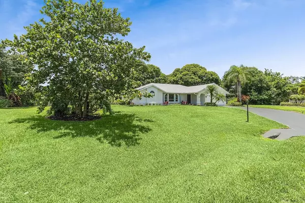 Jensen Beach, FL 34957,1812 NE Crabtree LN