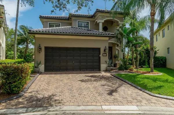 1121 Center Stone LN, Riviera Beach, FL 33404