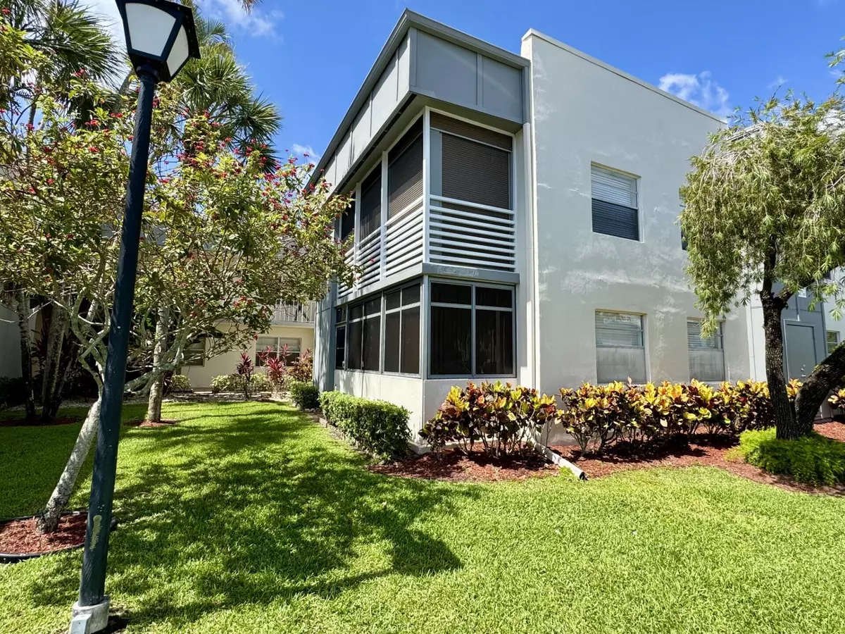 Delray Beach, FL 33484,541 Normandy L TRL