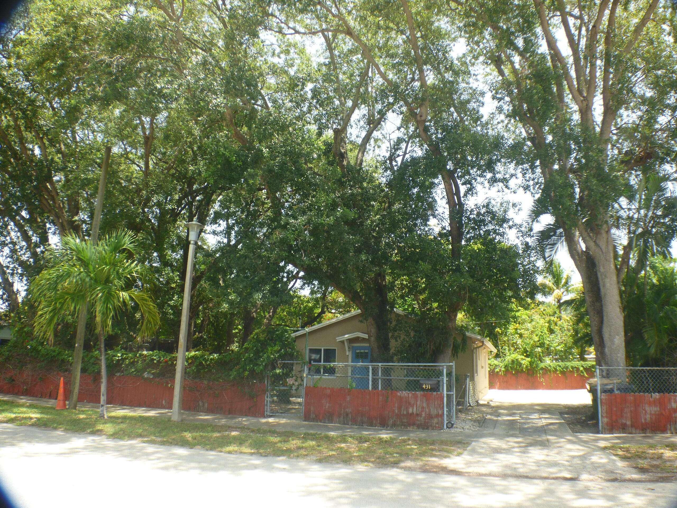 431 NE 132nd ST, North Miami, FL 33161