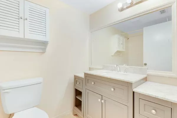 Stuart, FL 34994,800 NW Fork RD 8-9