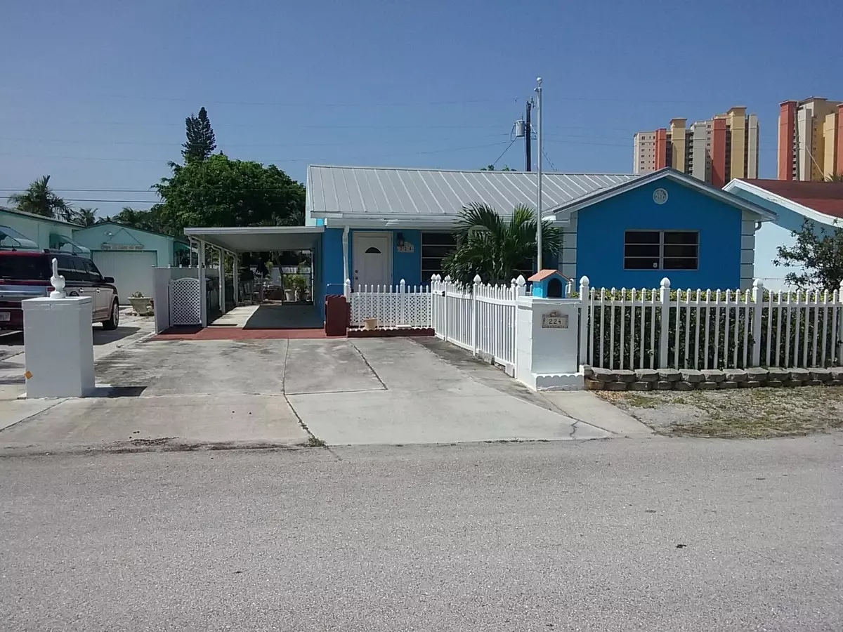 Riviera Beach, FL 33404,224 E 23rd ST