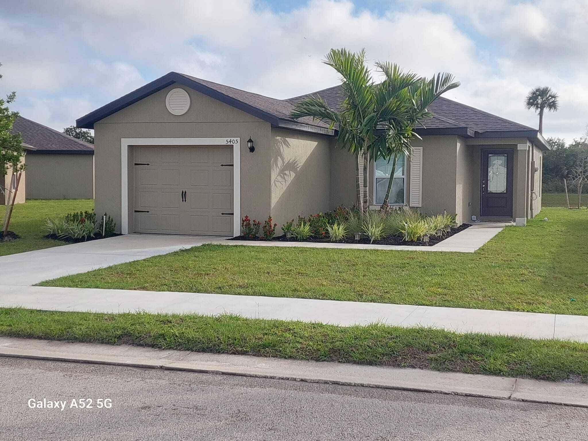 5405 Fantasy DR, Fort Pierce, FL 34947