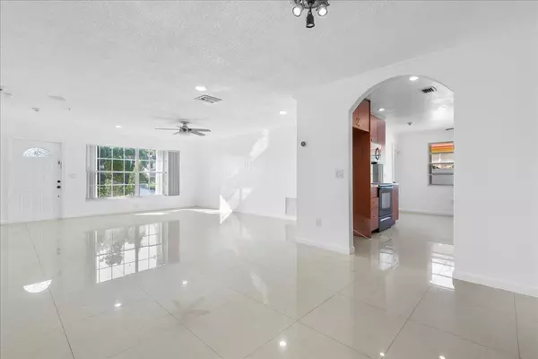 Boca Raton, FL 33428,9607 Park ROW