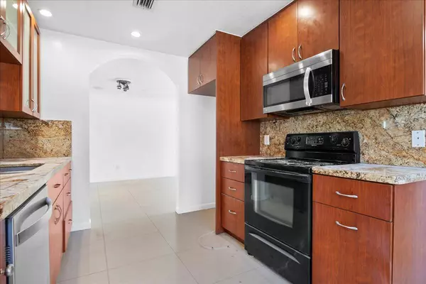 Boca Raton, FL 33428,9607 Park ROW