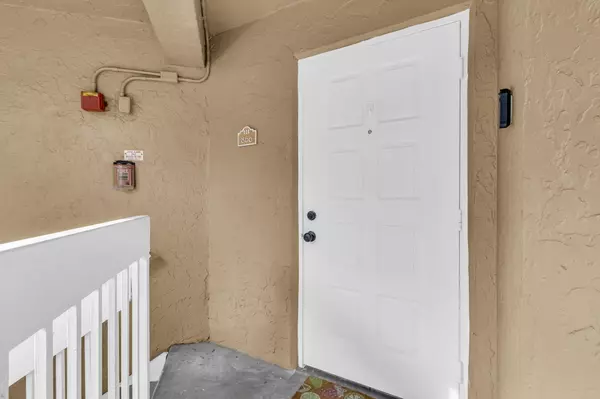 Plantation, FL 33324,866 NW 92nd AVE