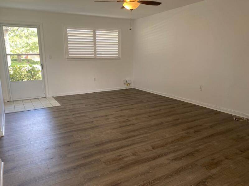 Palm Beach Gardens, FL 33410,3150 S Meridian WAY 5