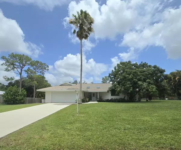 1680 SW Belgrave TER, Stuart, FL 34997