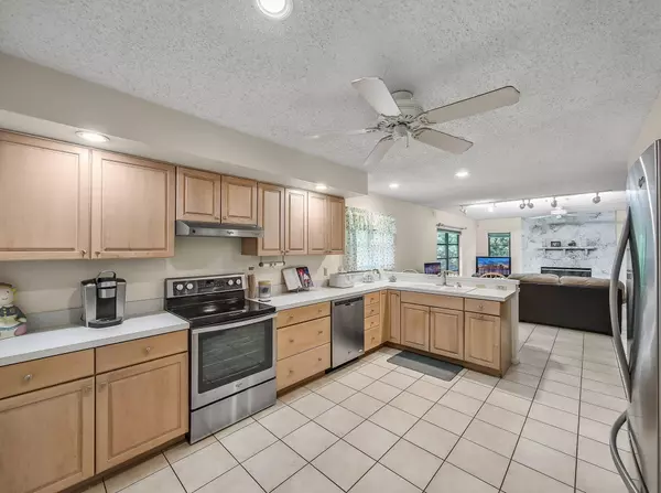 Stuart, FL 34997,1680 SW Belgrave TER