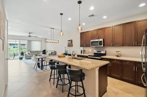 Stuart, FL 34997,524 SW Glen Crest WAY