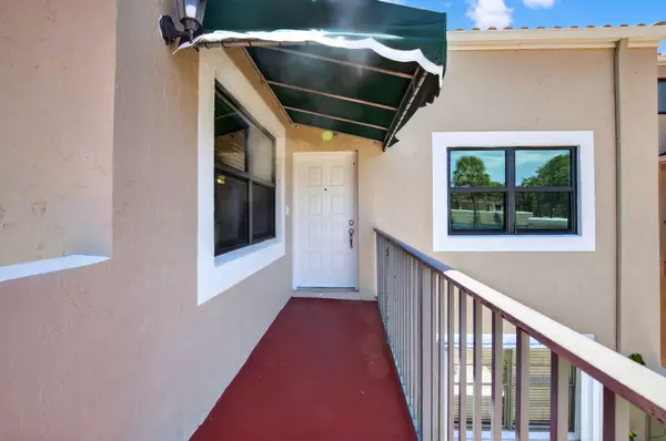 Boca Raton, FL 33433,6670 Villa Sonrisa DR 221