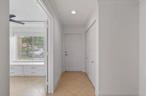 Boynton Beach, FL 33436,9850 Kamena CIR