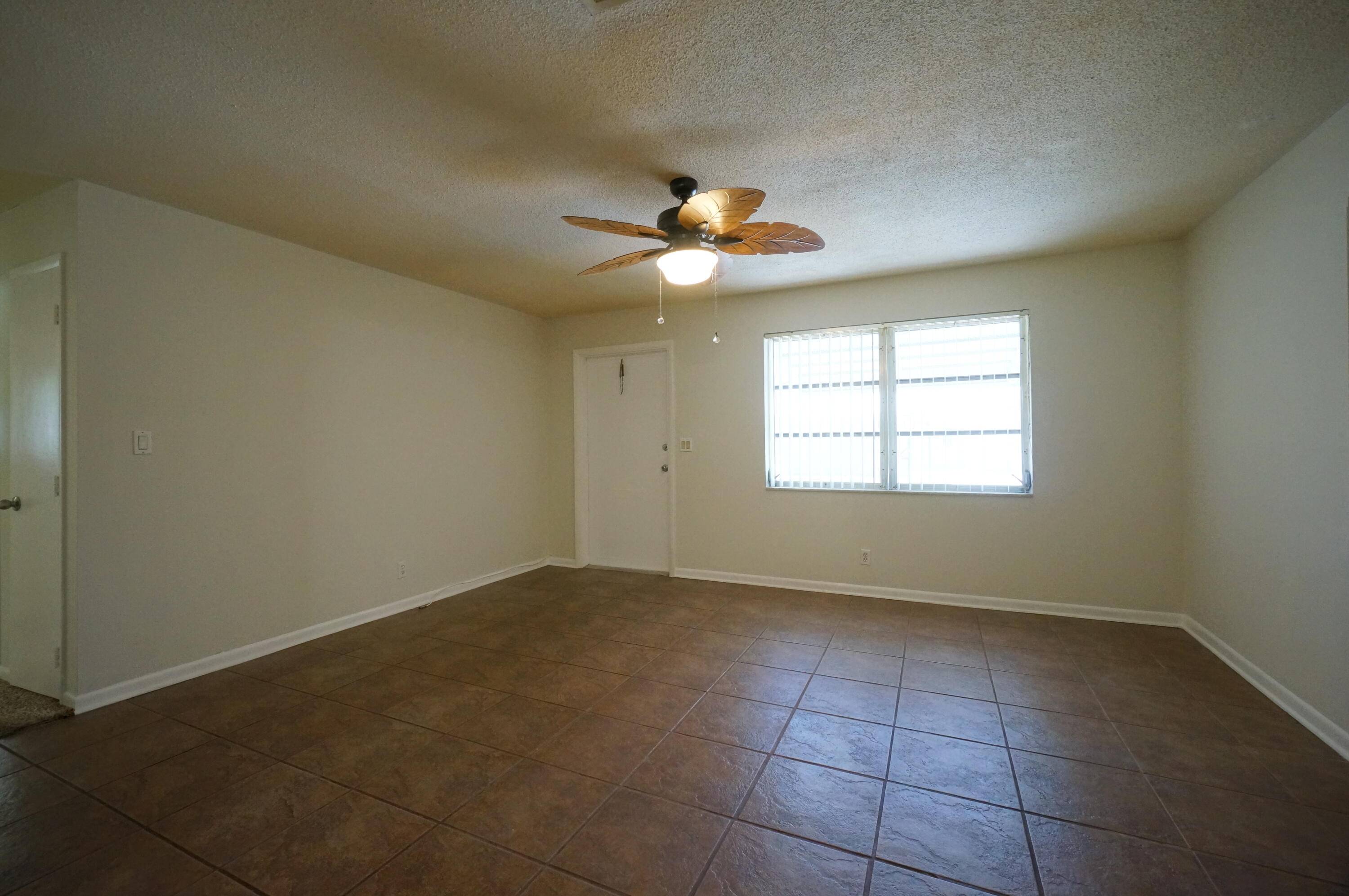 Boynton Beach, FL 33426,114 SW 8th PL