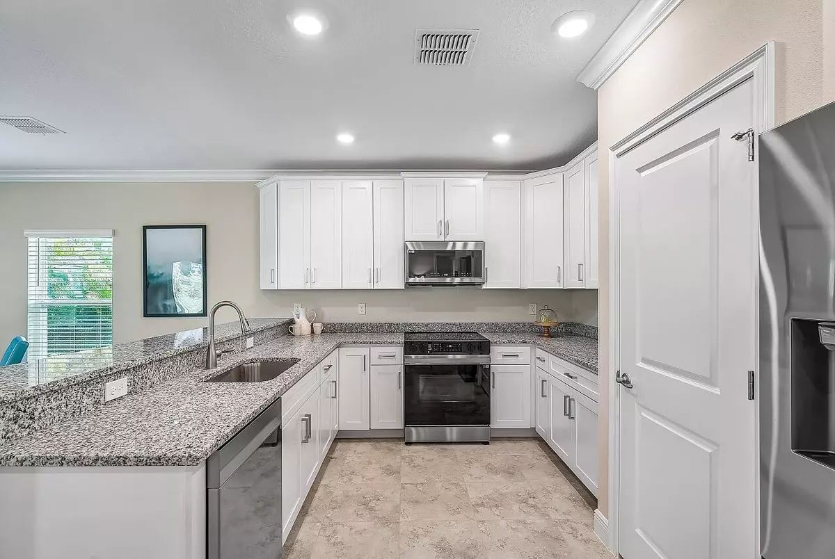 Sebastian, FL 32958,805 Barber ST