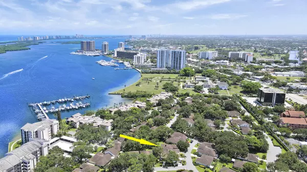 North Palm Beach, FL 33408,11337 Briarwood PL