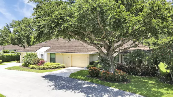 North Palm Beach, FL 33408,11337 Briarwood PL