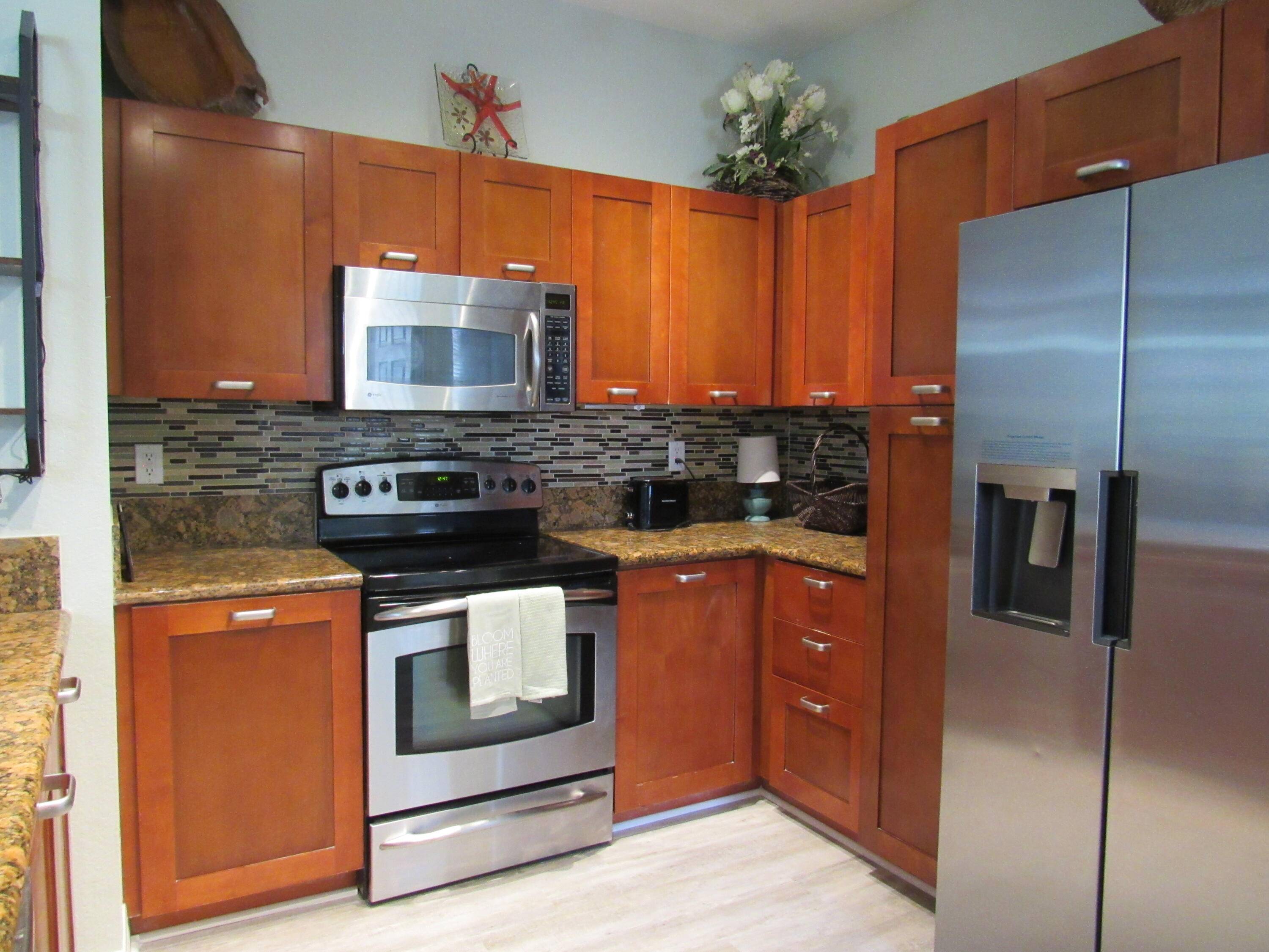 Stuart, FL 34994,48 SE Sedona CIR 201