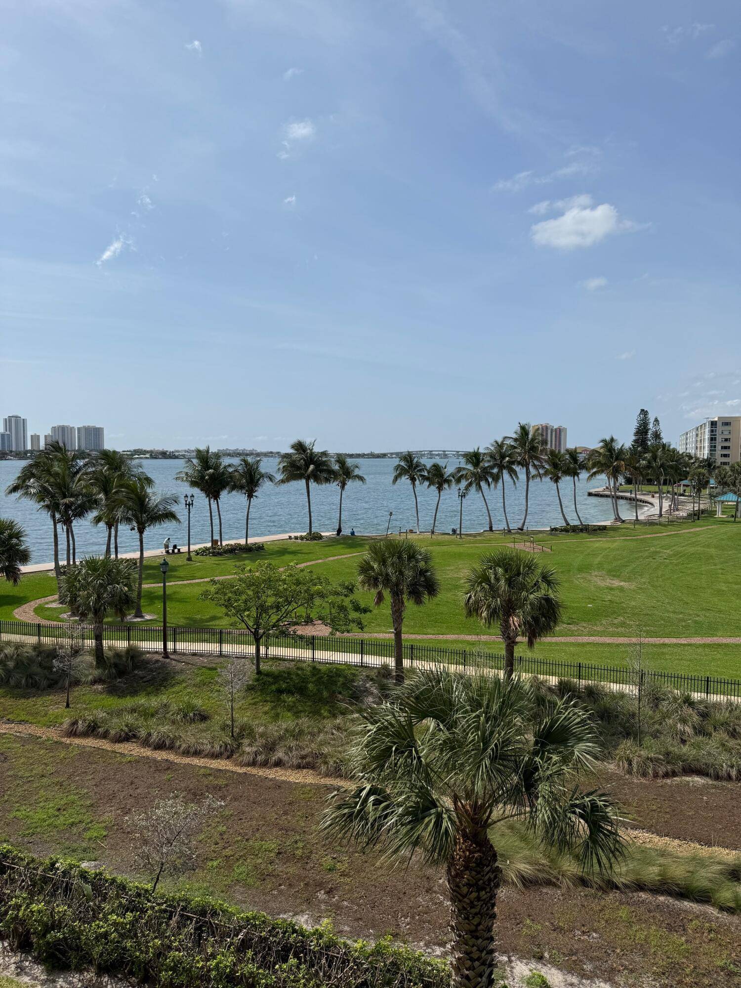 Lake Park, FL 33403,801 Lake Shore 411 DR 411