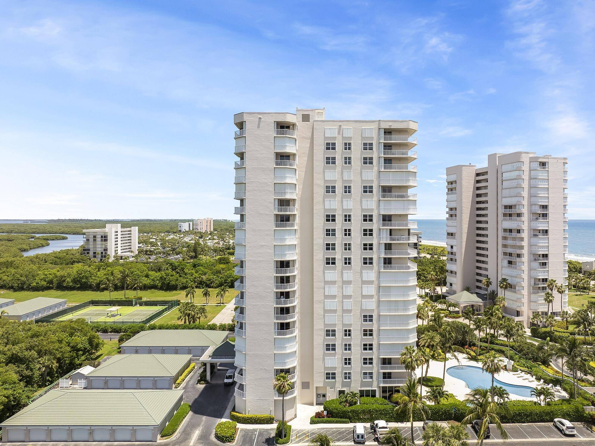 Hutchinson Island, FL 34949,5049 N A1a 1901