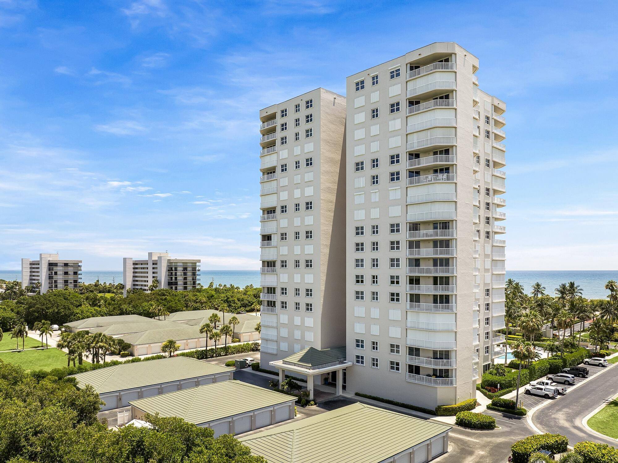 Hutchinson Island, FL 34949,5049 N A1a 1901