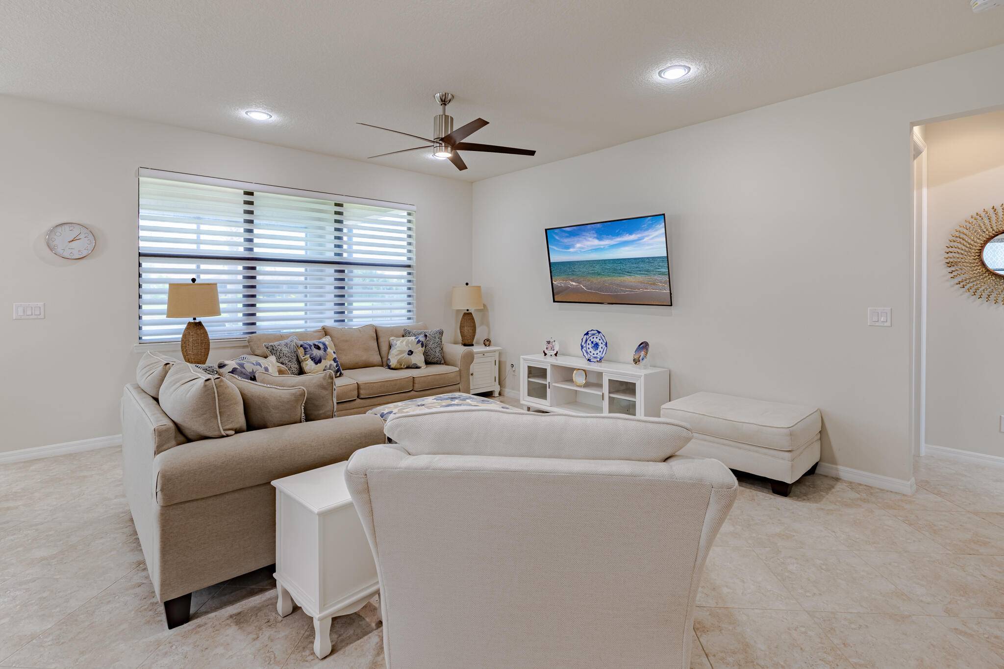 Port Saint Lucie, FL 34984,649 SE Monteiro DR