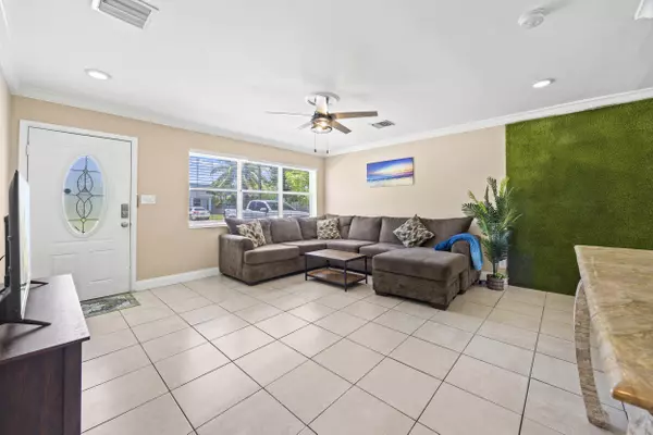 Delray Beach, FL 33444,301 Southridge RD