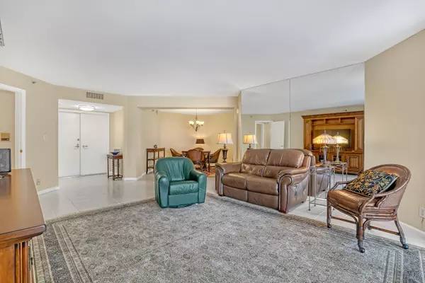 Singer Island, FL 33404,5200 N Ocean DR 703