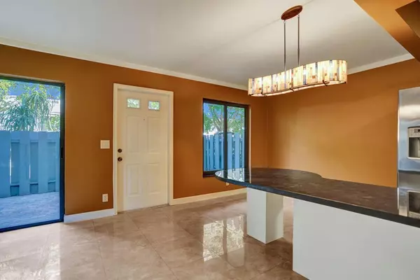 2335 SW 22nd AVE 104, Delray Beach, FL 33445