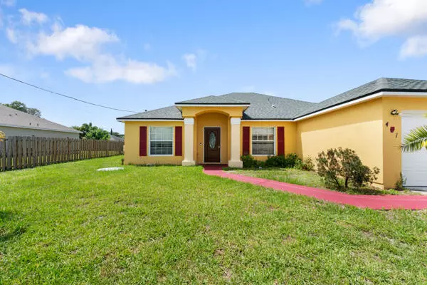 491 SW Namoit PL, Port Saint Lucie, FL 34953