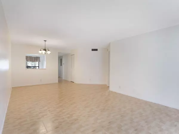 Greenacres, FL 33467,3349 Lucerne Park DR