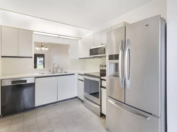 Greenacres, FL 33467,3349 Lucerne Park DR