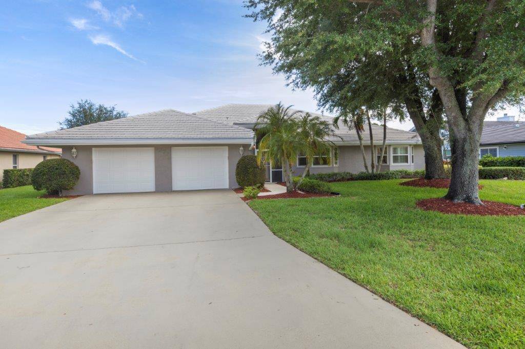 Port Saint Lucie, FL 34986,1272 SW Bent Pine CV