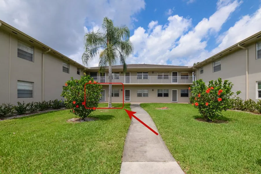 8 Lake Vista TRL 103, Port Saint Lucie, FL 34952