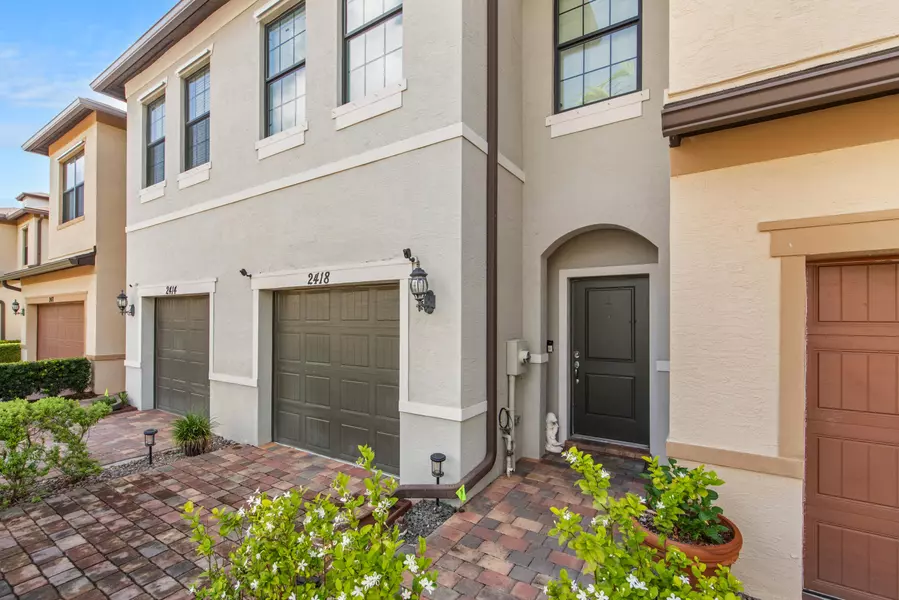 2418 Post ST, Palm Springs, FL 33406