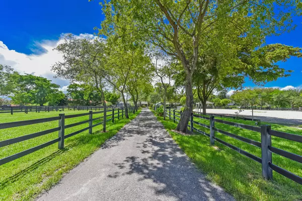 Wellington, FL 33414,2040 Appaloosa Trail