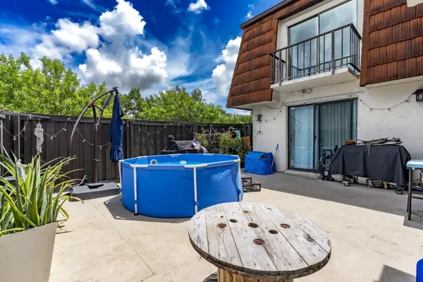 Greenacres, FL 33415,2140 White Pine CIR A