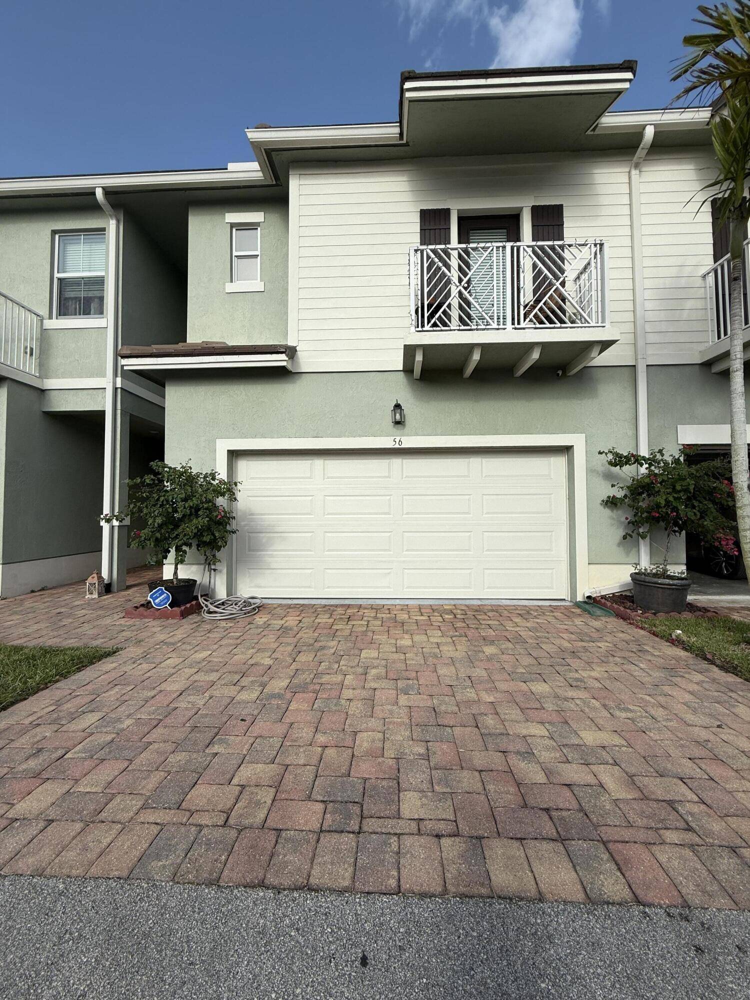 Royal Palm Beach, FL 33411,56 Sabal CT